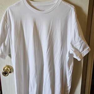 From Wendy's closet men's white George TeeShirt XL 46-48